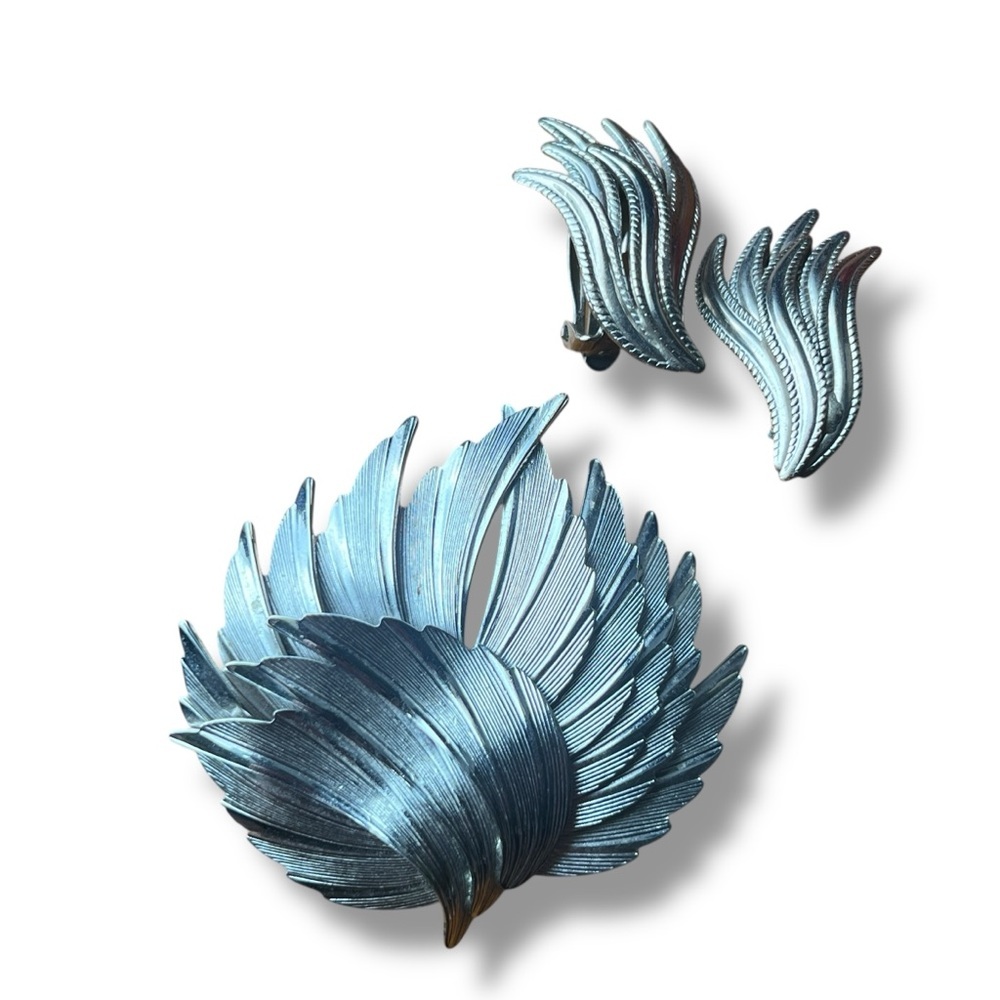 Vintage Marvella Silver Brooch and Clip-on Earring Set